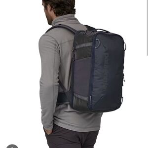Patagonia Black Hole Mini MLC 30L Travel Bag